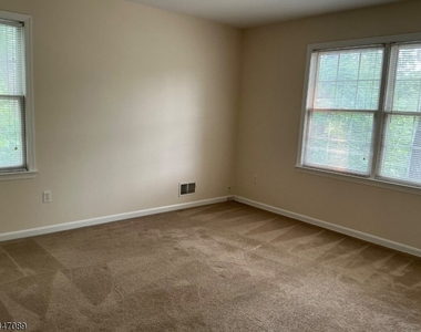 125 Summit Ave - Photo Thumbnail 18