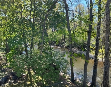 125 Summit Ave - Photo Thumbnail 27
