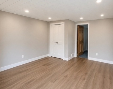 62 Lewis St - Photo Thumbnail 14