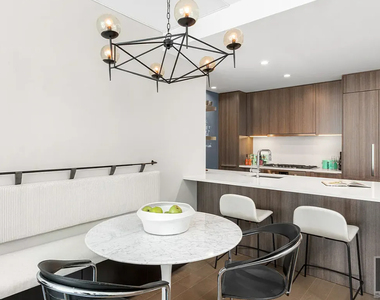 West 59th Street - Photo Thumbnail 2