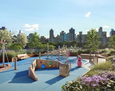 Halletts Point, Long Island City, Ny 11102 - Photo Thumbnail 6