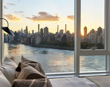 Halletts Point, Long Island City, Ny 11102 - Photo Thumbnail 2