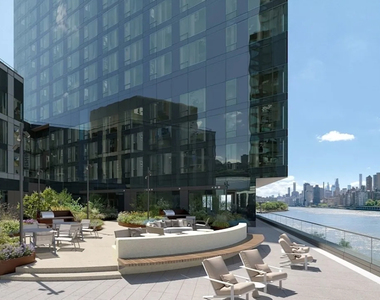 Halletts Point, Long Island City, Ny 11102 - Photo Thumbnail 4