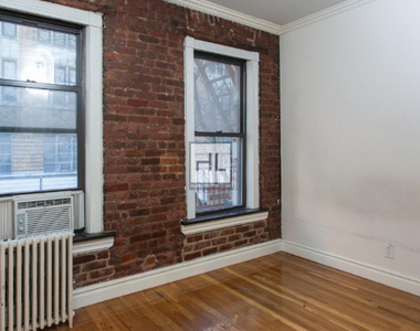 East 13th Street - Photo Thumbnail 5