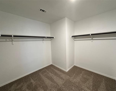 3310 Catamount Drive - Photo Thumbnail 12