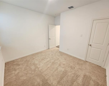 1202 Smoketree Lane - Photo Thumbnail 17