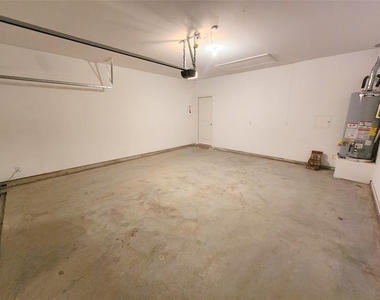 1202 Smoketree Lane - Photo Thumbnail 21
