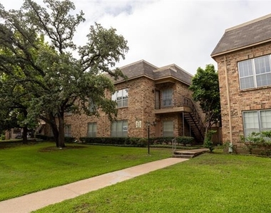 4403 Bellaire Drive S - Photo Thumbnail 1