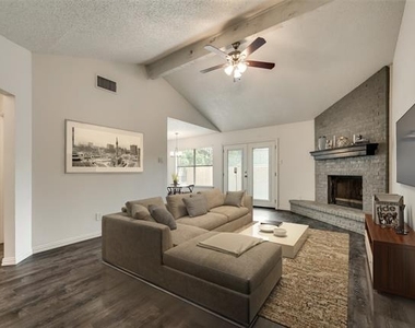 2110 Mistletoe Avenue - Photo Thumbnail 4