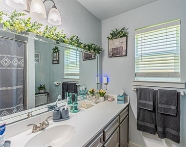 2608 Nelwin Place - Photo Thumbnail 12