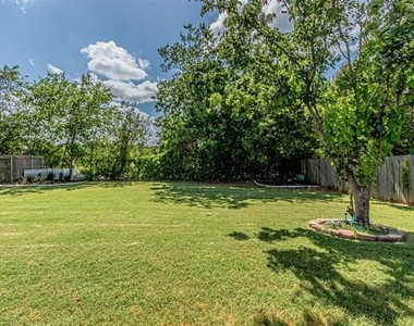 2608 Nelwin Place - Photo Thumbnail 20