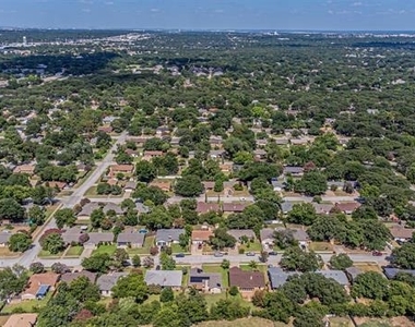 2608 Nelwin Place - Photo Thumbnail 23
