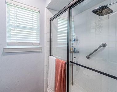 2608 Nelwin Place - Photo Thumbnail 13