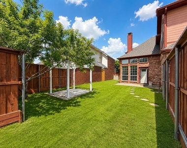 9213 Cedardale Drive - Photo Thumbnail 30