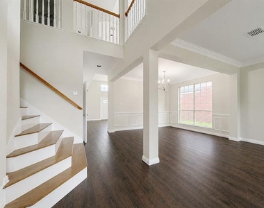 9213 Cedardale Drive - Photo Thumbnail 2