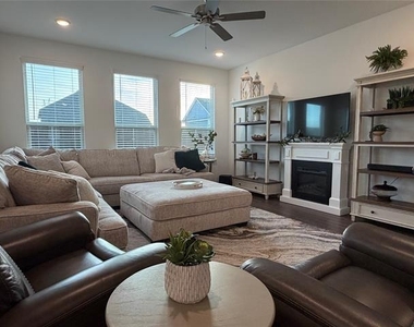 6012 Gully Grove Drive - Photo Thumbnail 4