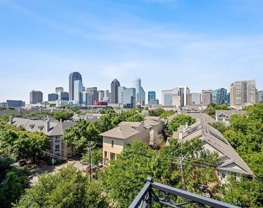 2206 Boll Street - Photo Thumbnail 26