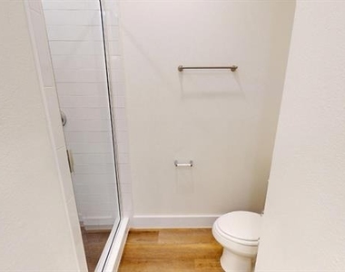 313 Buck Ridge Drive - Photo Thumbnail 18