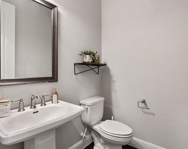 1600 Wichita Drive - Photo Thumbnail 31