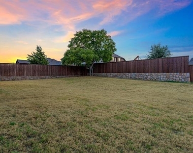 1600 Wichita Drive - Photo Thumbnail 35