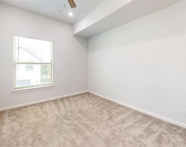 336 Buck Ridge Drive - Photo Thumbnail 8