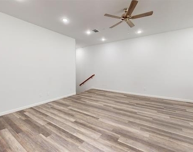 336 Buck Ridge Drive - Photo Thumbnail 4