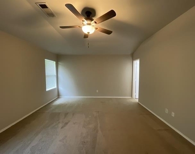 7404 Fossil Creek Drive - Photo Thumbnail 5