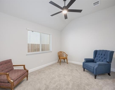 1003 Pecan Glen Drive - Photo Thumbnail 25