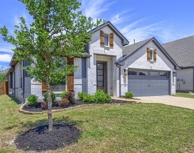 1003 Pecan Glen Drive - Photo Thumbnail 1