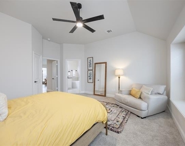 1003 Pecan Glen Drive - Photo Thumbnail 19