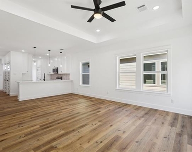 3058 Hardy Street - Photo Thumbnail 11