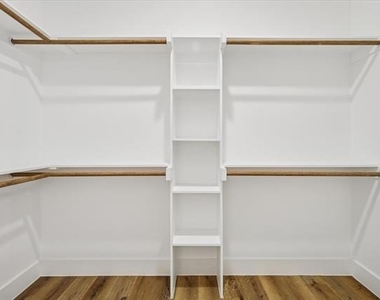 3058 Hardy Street - Photo Thumbnail 18
