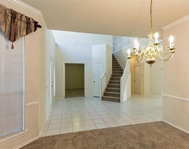 8713 Somerville Way - Photo Thumbnail 5