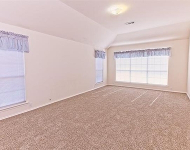 8713 Somerville Way - Photo Thumbnail 19
