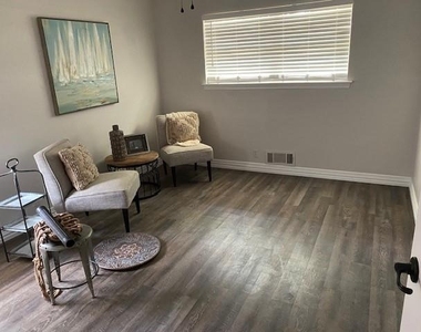 402 Paula Road - Photo Thumbnail 6