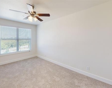 277 Mule Deer Drive - Photo Thumbnail 16