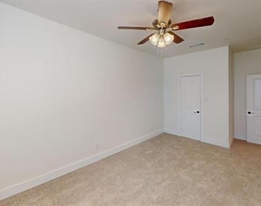 277 Mule Deer Drive - Photo Thumbnail 13
