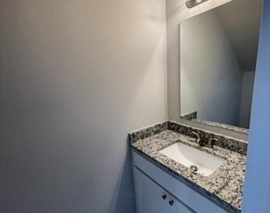 2737 Ginger Court - Photo Thumbnail 13