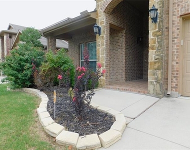 2401 Windhaven Drive - Photo Thumbnail 2