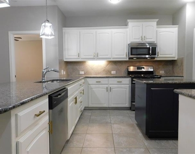 2401 Windhaven Drive - Photo Thumbnail 10