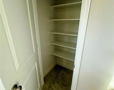 3120 Lucia Way - Photo Thumbnail 5