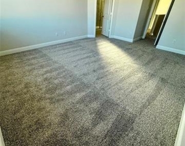 3120 Lucia Way - Photo Thumbnail 16