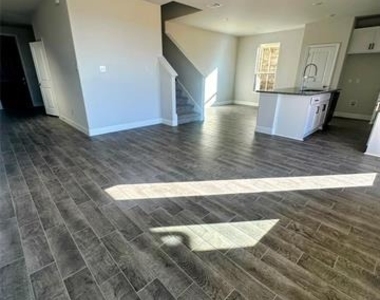 3120 Lucia Way - Photo Thumbnail 1