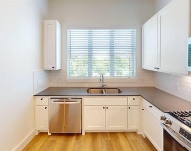 309 Mule Deer Drive - Photo Thumbnail 8