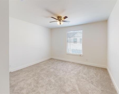 309 Mule Deer Drive - Photo Thumbnail 13