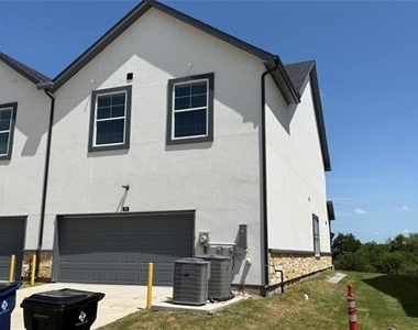 309 Mule Deer Drive - Photo Thumbnail 19