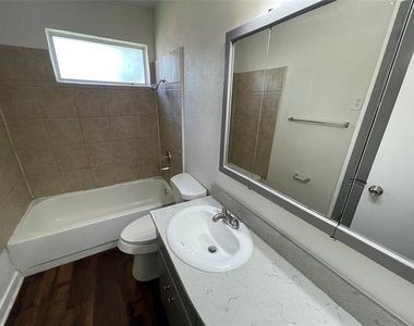 4743 Harper Drive - Photo Thumbnail 8