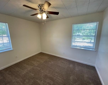 4743 Harper Drive - Photo Thumbnail 9