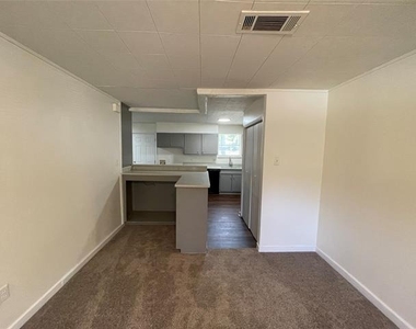 4743 Harper Drive - Photo Thumbnail 7
