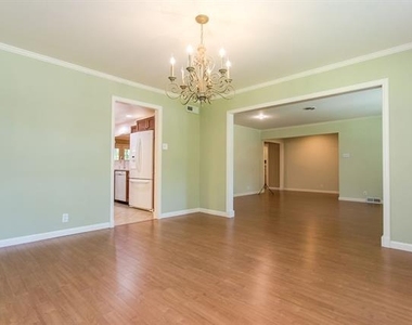 4225 Reaumur Drive - Photo Thumbnail 3